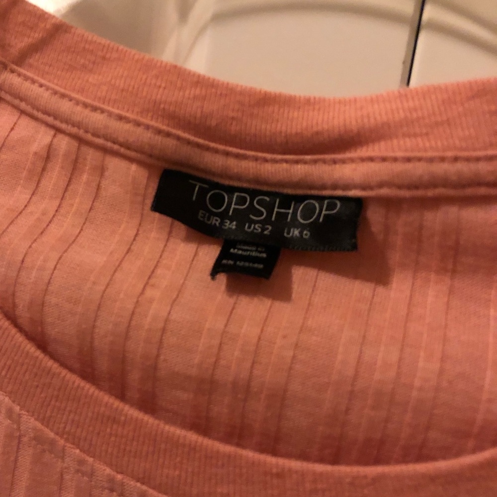 ⭐️Topshop Alexa Ribbed Tee - Picture 5 of 5